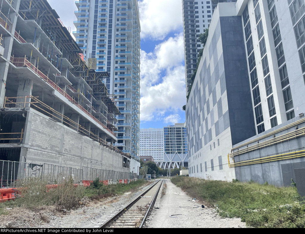 FEC tracks in Downtown Miami 